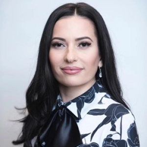 Zsignár Mónika